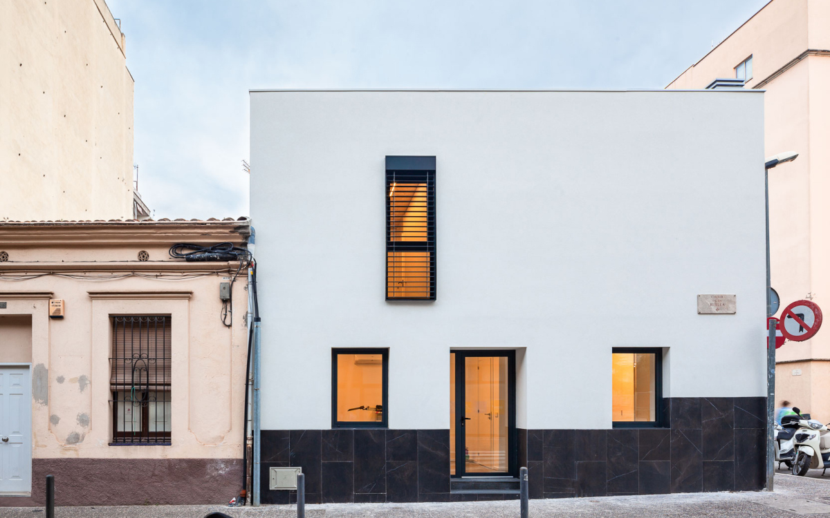 Reforma i ampliació d'un habitatge (Girona)   