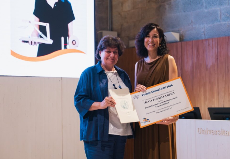La fundadora i directora d&rsquo;ENGINY-era, S&iacute;lvia Planella, rep el Premi Alumni de la Universitat de Girona en comprom&iacute;s social i sostenibilitat